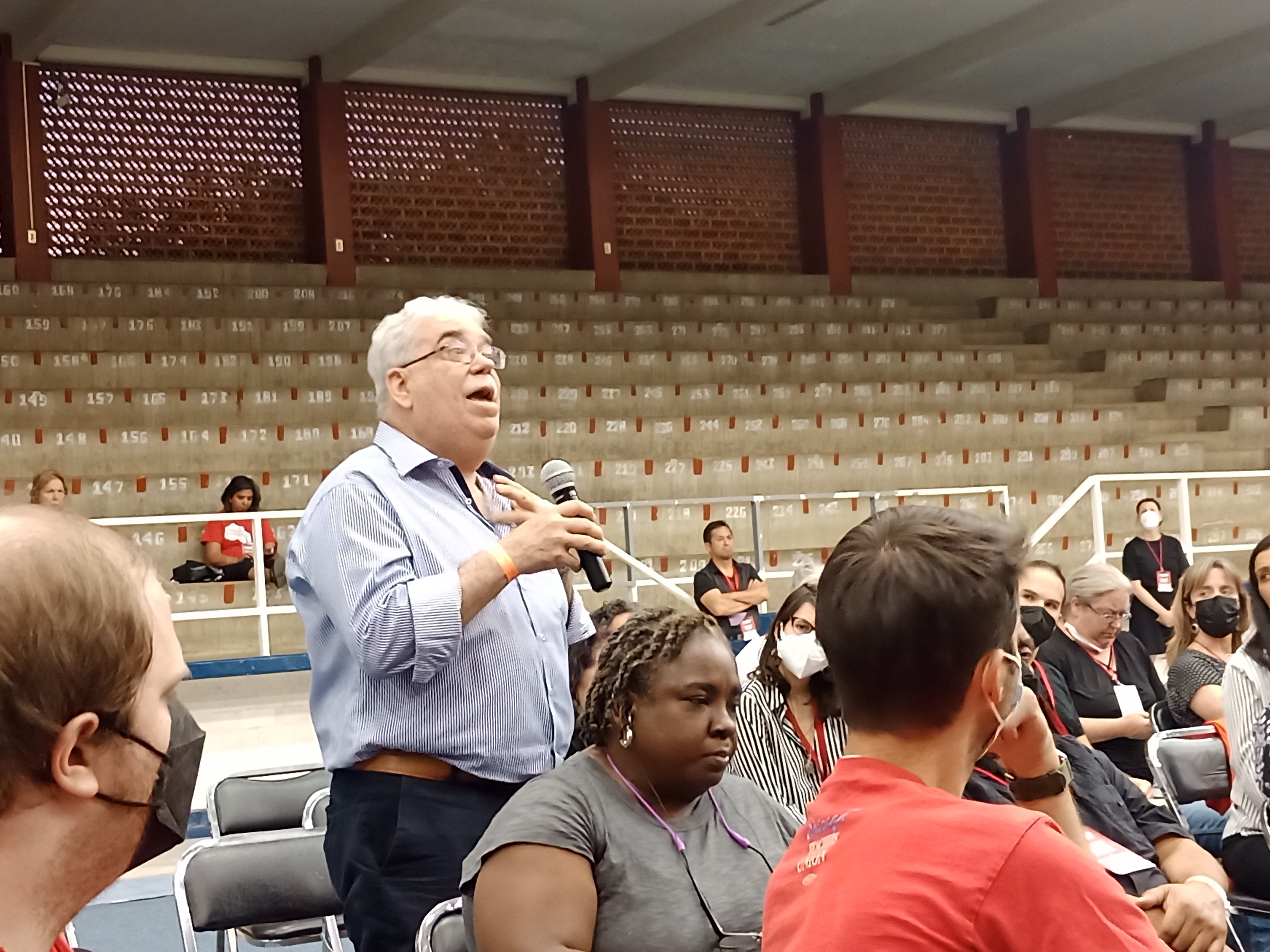 foto visita a escuela rural