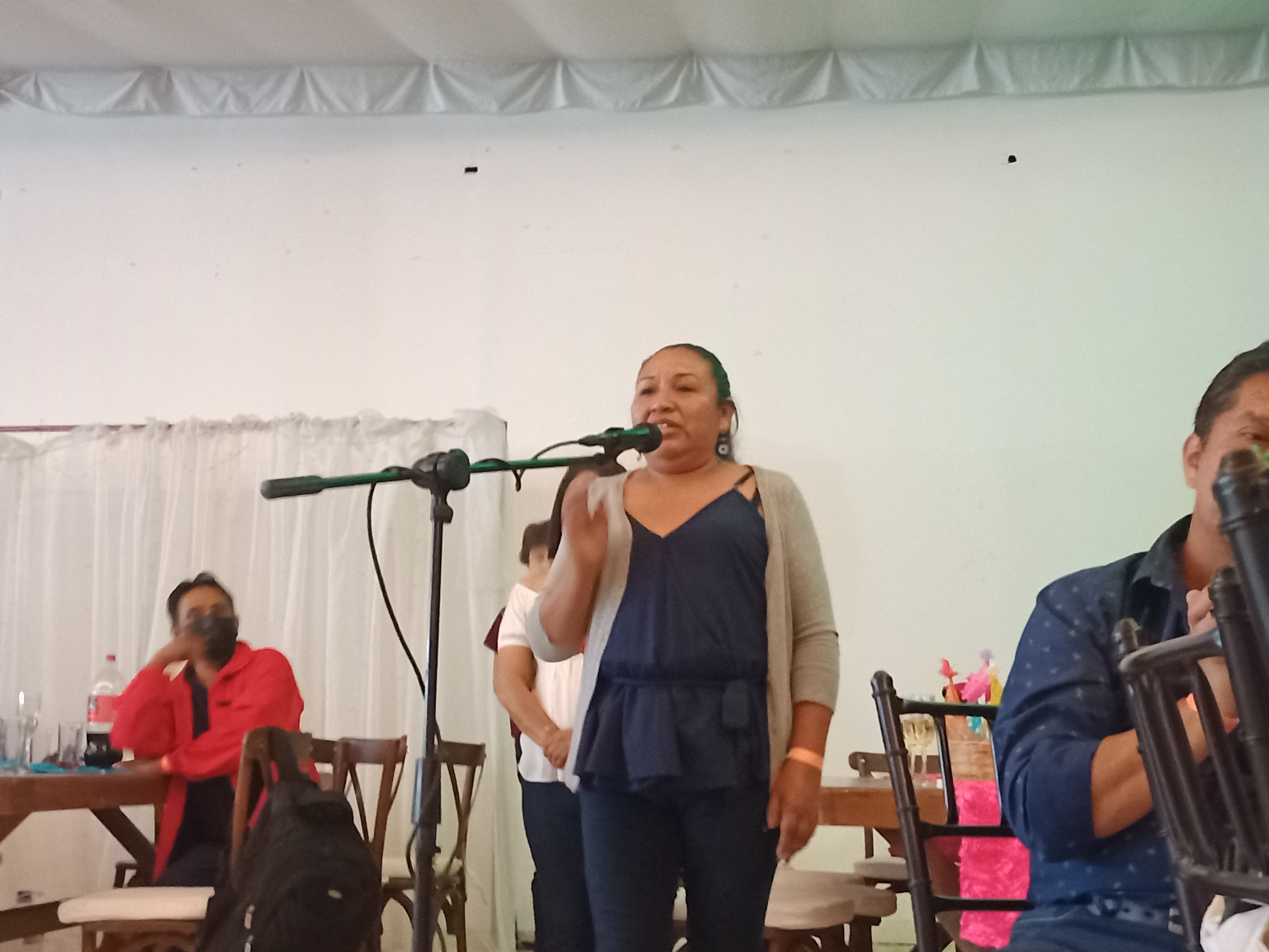 foto visita a escuela rural