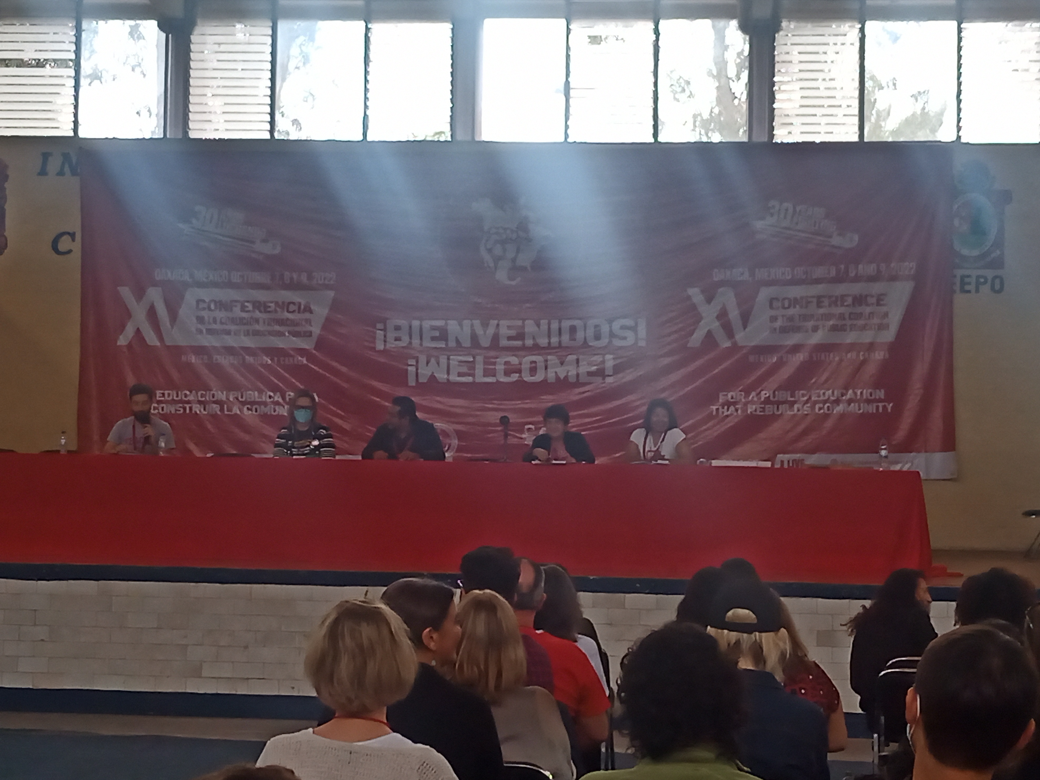 foto visita a escuela rural