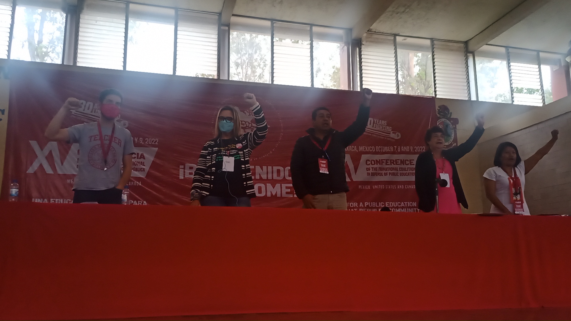 foto visita a escuela rural