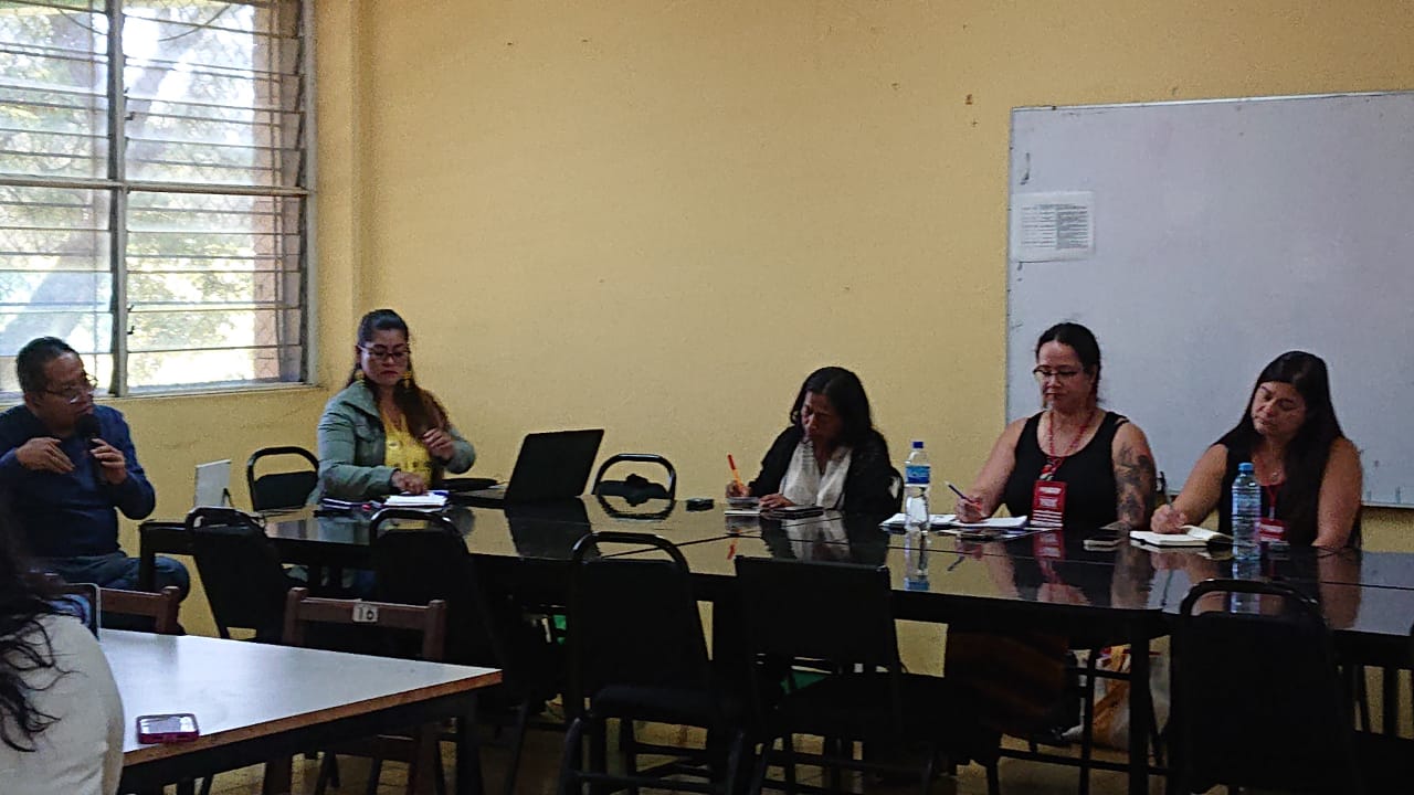 foto visita a escuela rural