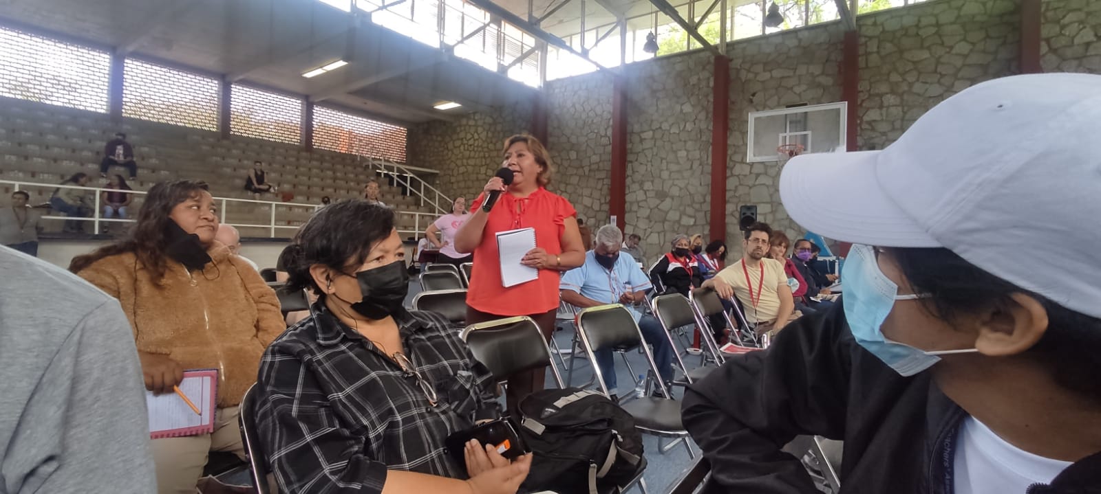 foto visita a escuela rural