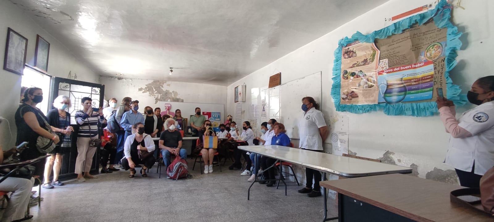 foto visita a escuela rural