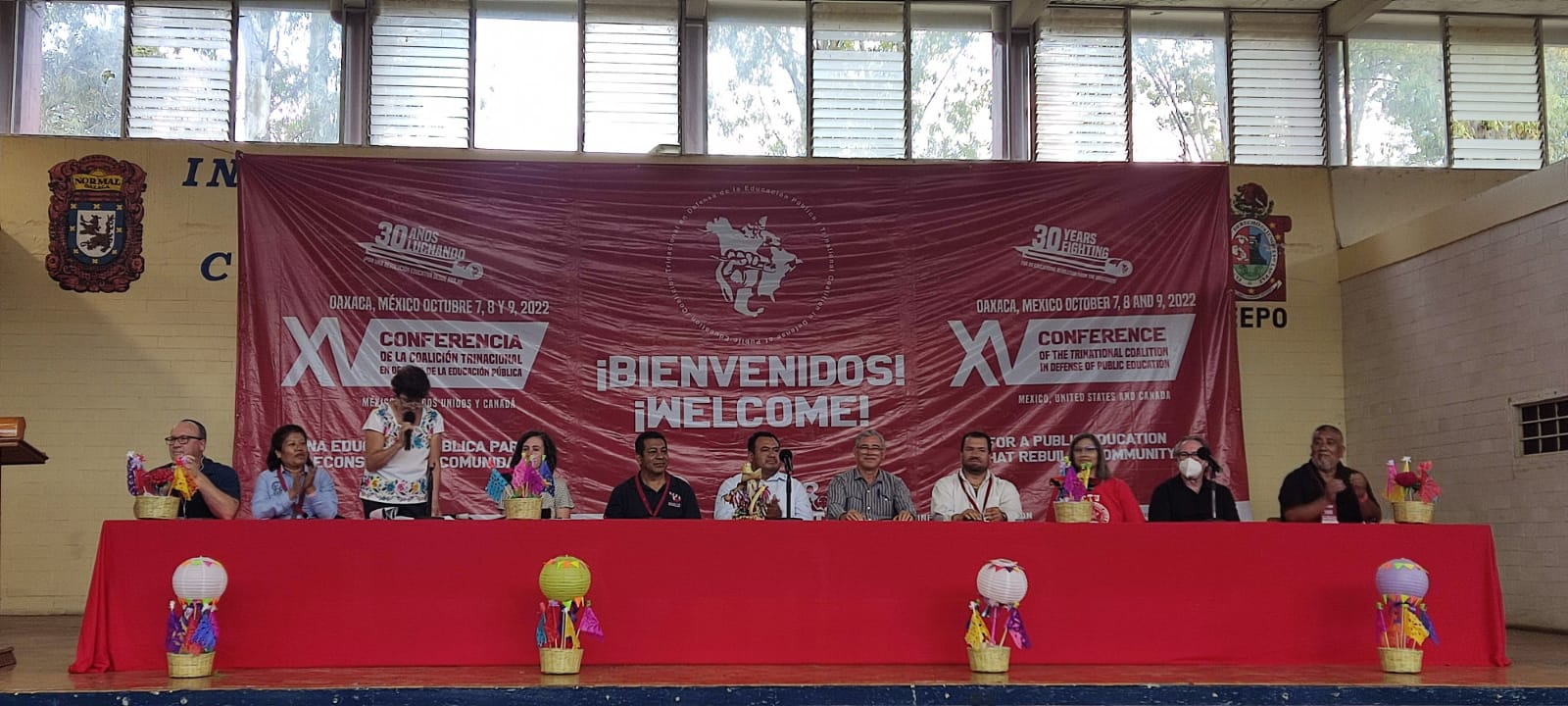 foto visita a escuela rural