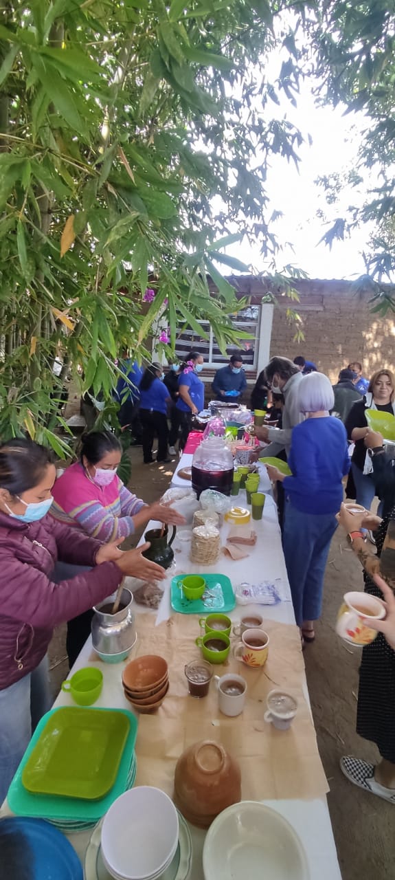 foto visita a escuela rural